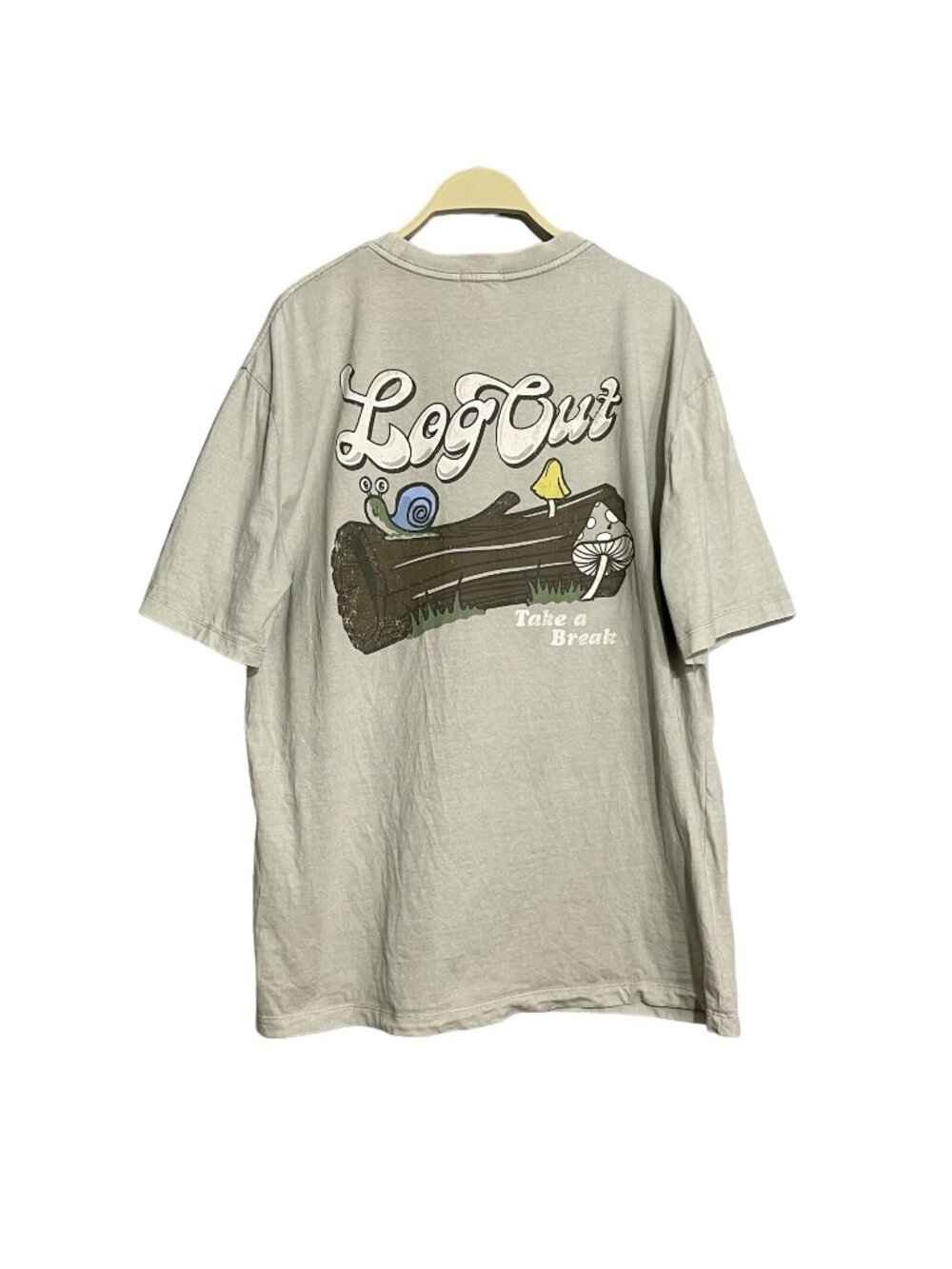 Ardene Mushroom Log Out Tshirt Men Size L Summer Break Vacation School Graphic